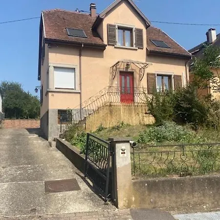 ホームステイ Les Pommiers - Climatisees ロスハイム