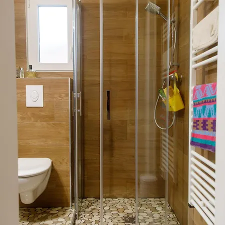 Les Pommiers - Chambres D'Hotes Climatisees *